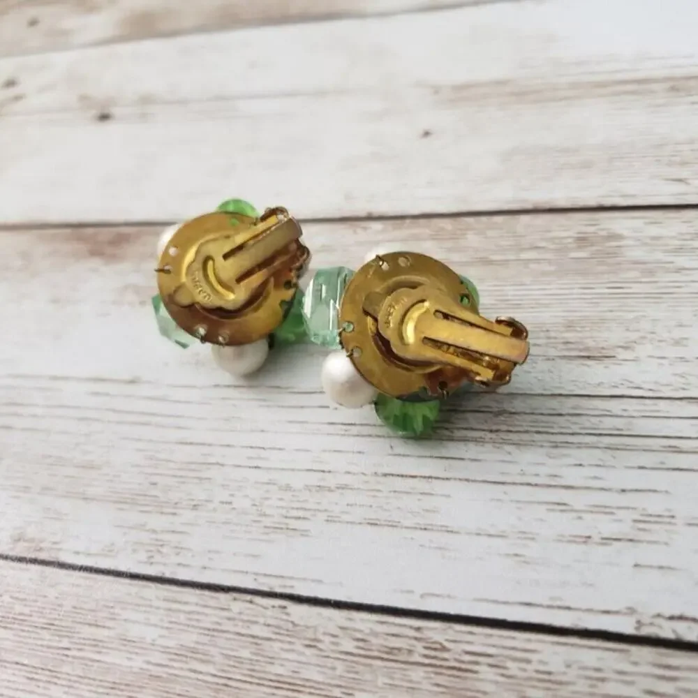 Vintage Clip On Earrings - Cluster in Different Shades of Green 7/8